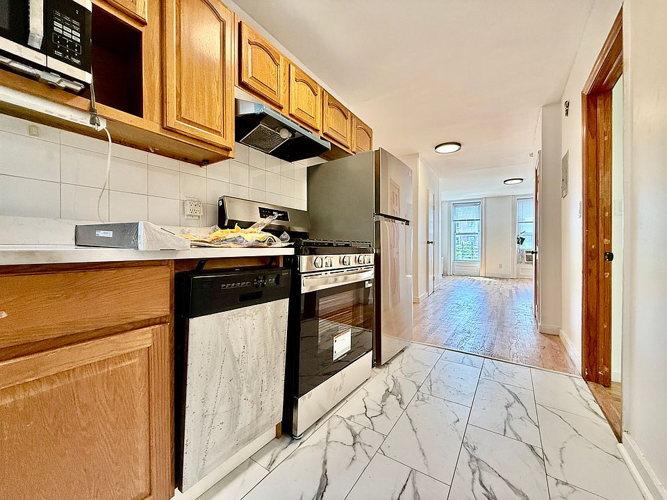 1st image of 149 Washington Ave #3