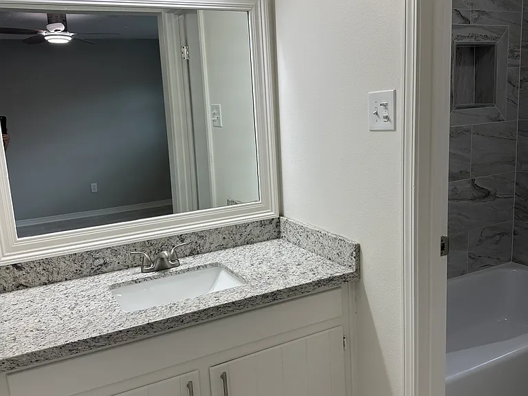 2243 Bernwood Dr — Photo 4