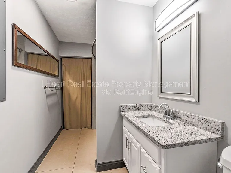 957 Harrison Ave — Photo 13