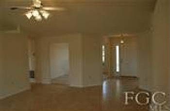 3rd image of 828 SW 28th Ter