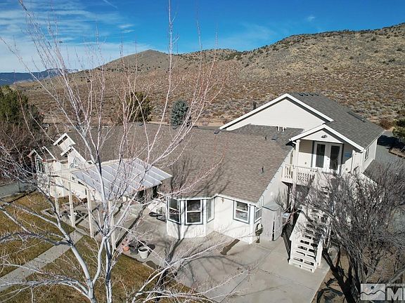 2nd image of 1585 Lindsay Ln