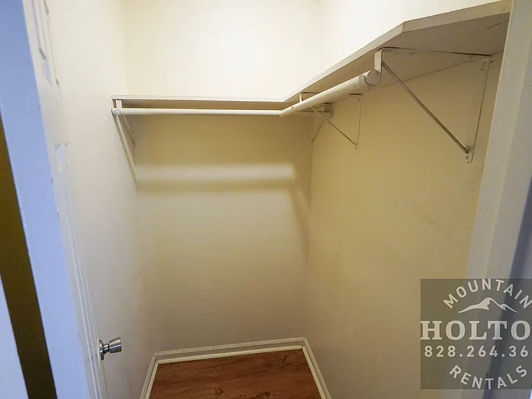 200 Pilgrams Way #21 — Photo 7