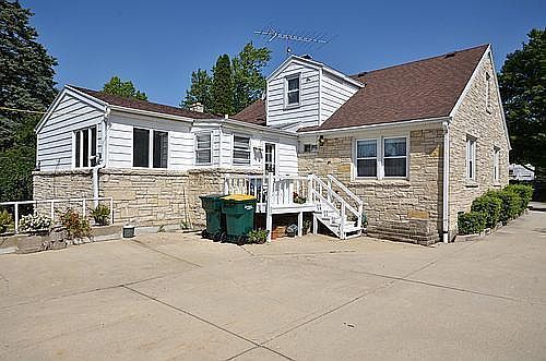 2nd image of 837 W Lincoln Ave