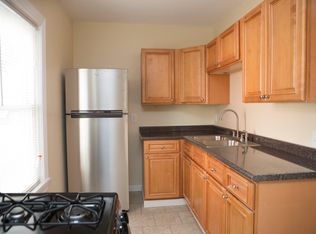 515 E School St APT 1R, Woonsocket, RI 02895