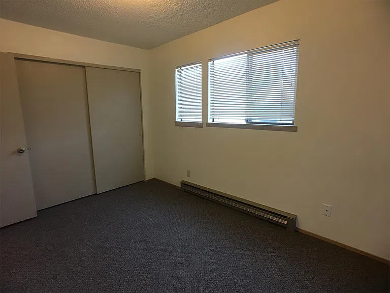 545 NE Kamiaken St #5 — Photo 8
