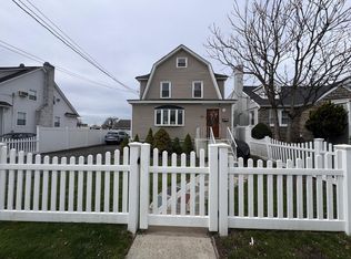 31 Harding Pl, Freeport, NY 11520
