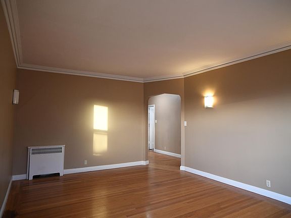 4th image of 1600 Clement St APT 205