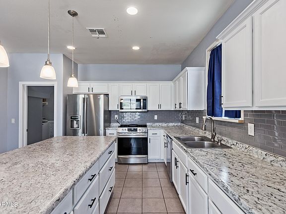 2nd image of 1226 W PARK Street