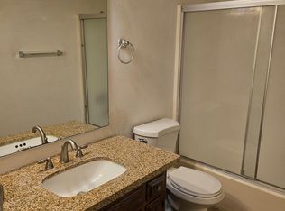 38502 Larkin Ave APT B, Palmdale, CA 93550