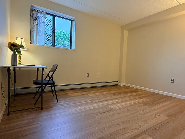 301 Lowell St #24 — Photo 3