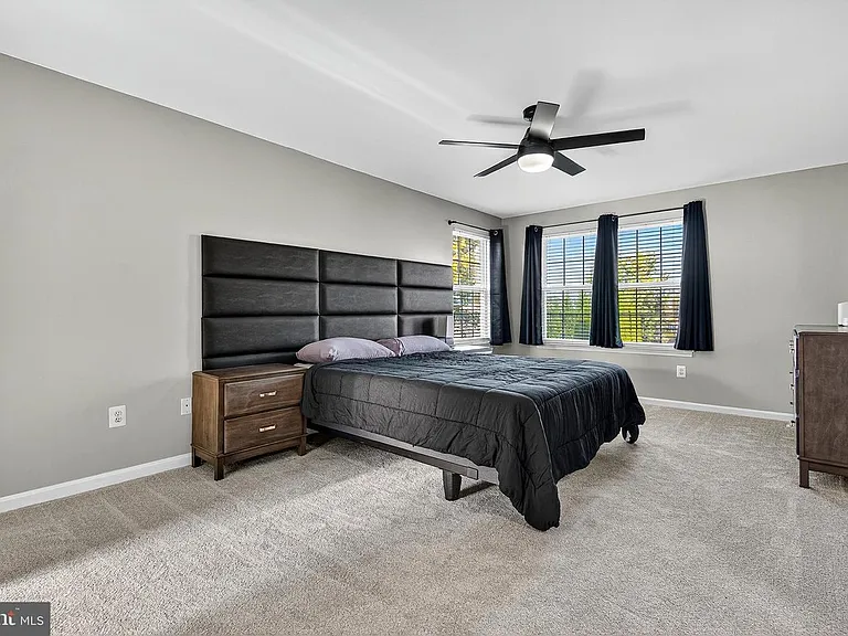 27 Planetree Dr #1 — Photo 12