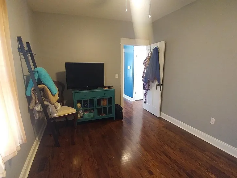 4431 Jefferson St — Photo 15