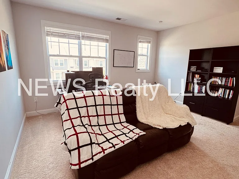 5404 Wallace Martin Way — Photo 30
