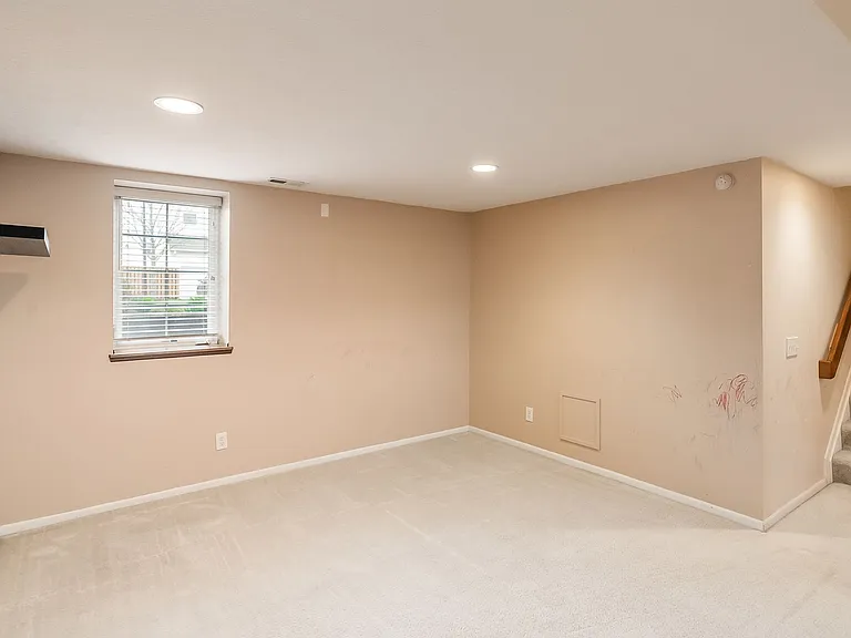 6342 Downwing Ln — Photo 26