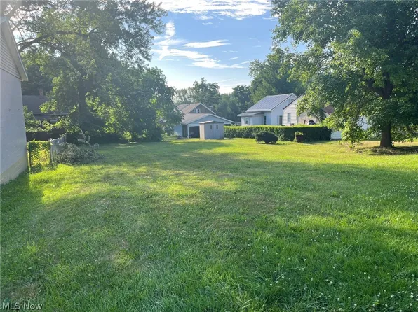 192 Vernia St, East Liverpool, OH 43920