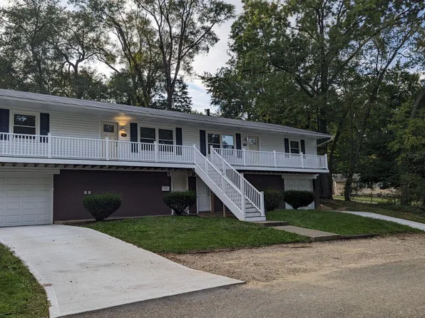 352 8th St NE, Barberton, OH 44203