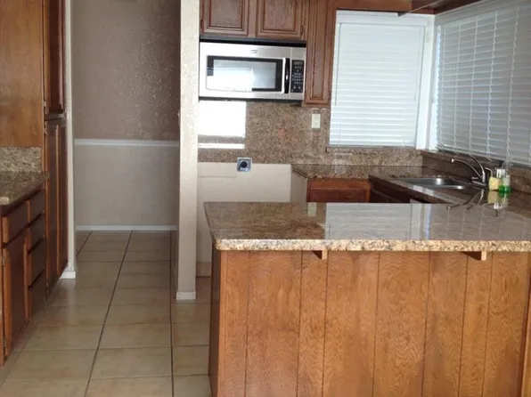 2446 Golden Bear Cir, Stockton, CA 95209