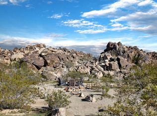 6875 Mount Shasta Ave, Joshua Tree, CA 92252