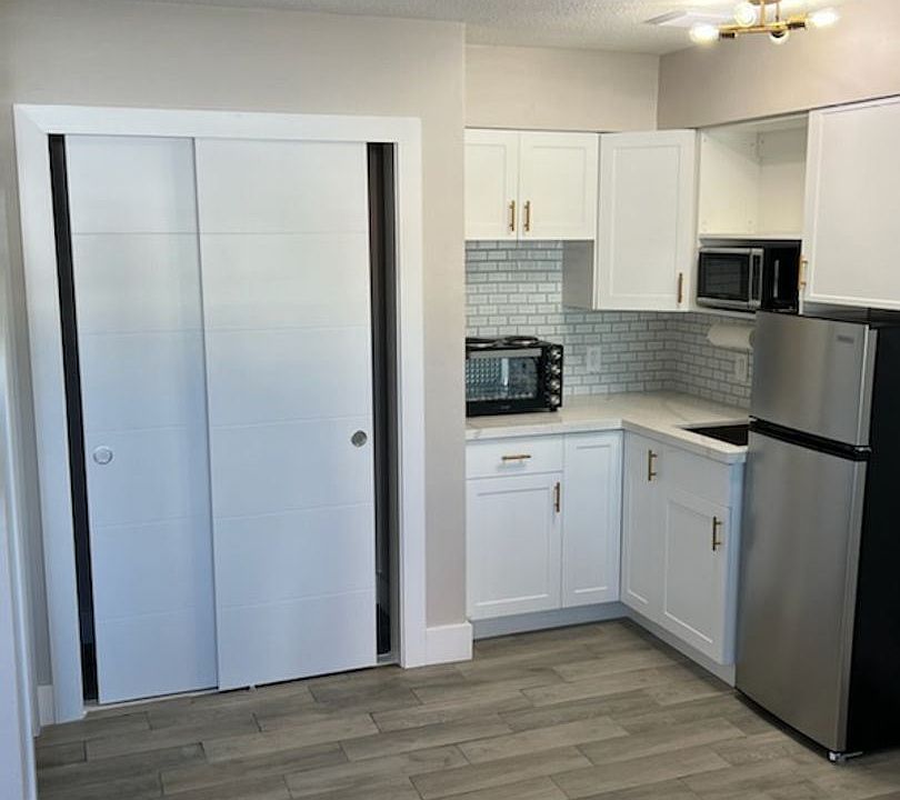 1st image of 704 NE 23rd Dr APT 4