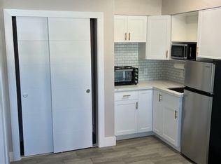 704 NE 23rd Dr APT 4, Wilton Manors, FL 33305