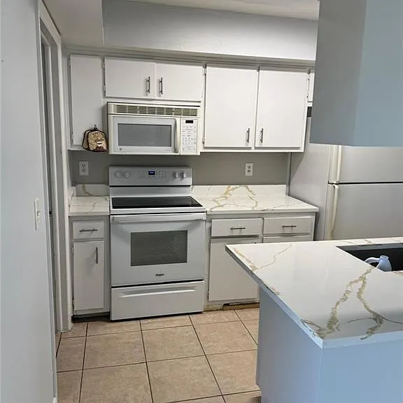 3004 Santa Barbara Blvd #B — Photo 7