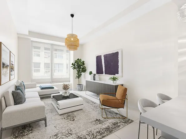 111 Fulton St APT 819, New York, NY 10038