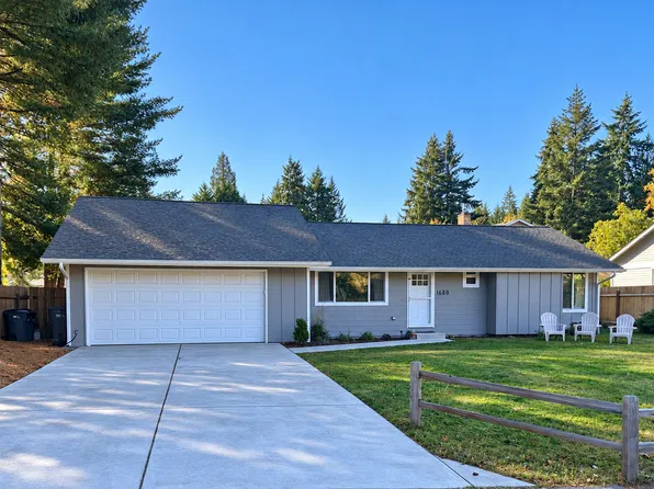 680 NE Conifer Dr, Bremerton, WA 98311