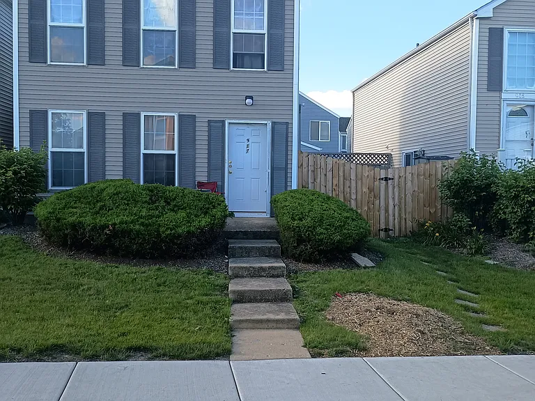 917 Four Seasons Blvd #917 — Photo 4