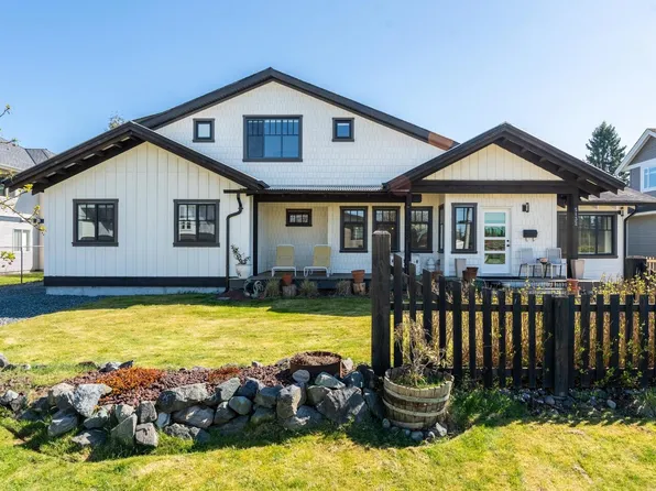 5132 214th St, Langley, BC V3A 5B7