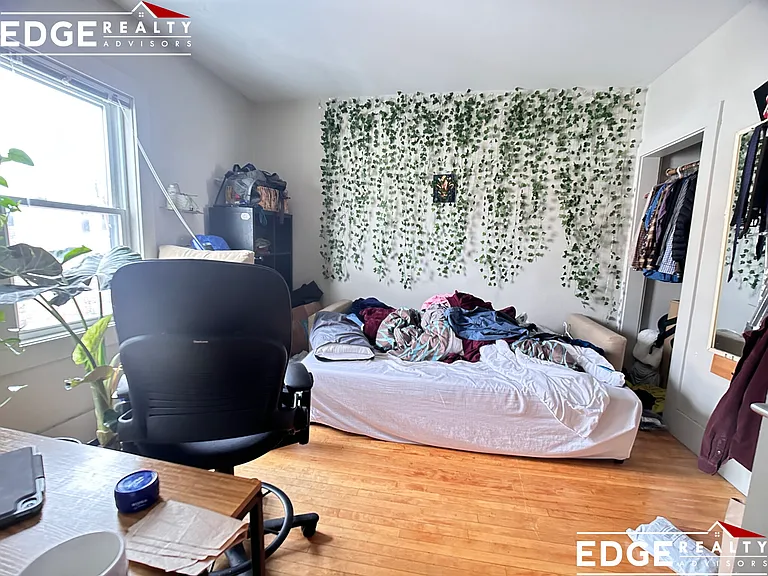 23 Greylock Rd — Photo 5