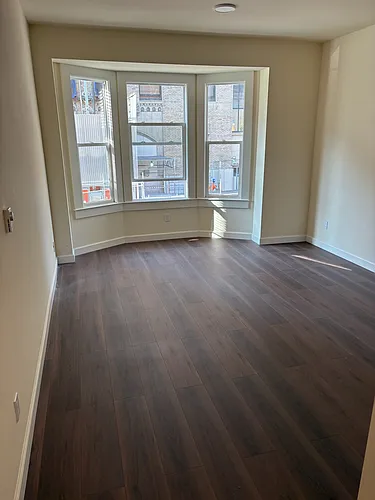 60 Leavenworth St Photo 1