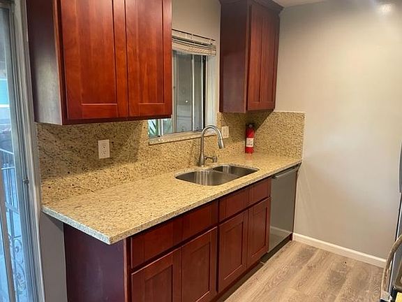3rd image of 1343 Castlemont Ave APT 3