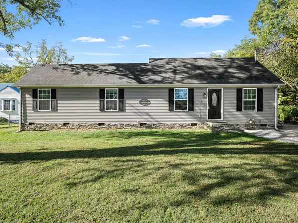 202 S Collins St, Tullahoma, TN 37388
