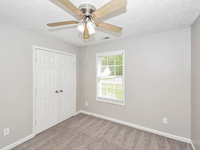 144 Centerrock Dr — Photo 12