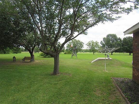 5th image of 404 County Road 260