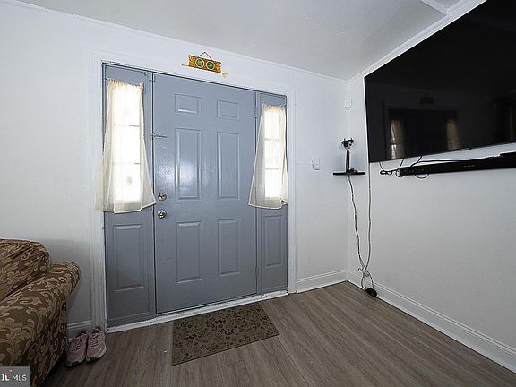 3rd image of 188 E Essex Ave