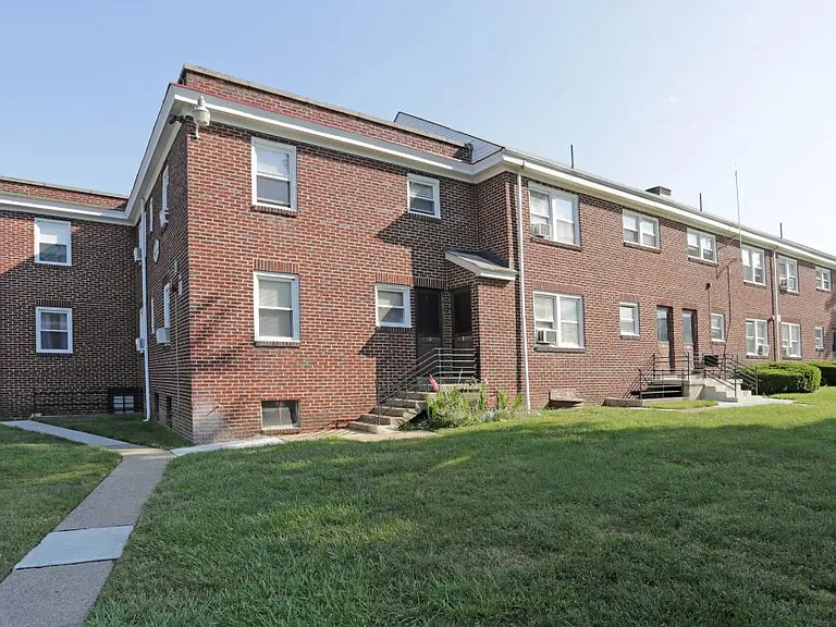 3 W Oakland Ave #1 — Photo 6