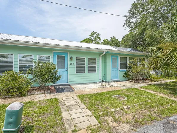47 E Pine St #4 & 5, Carrabelle, FL 32322