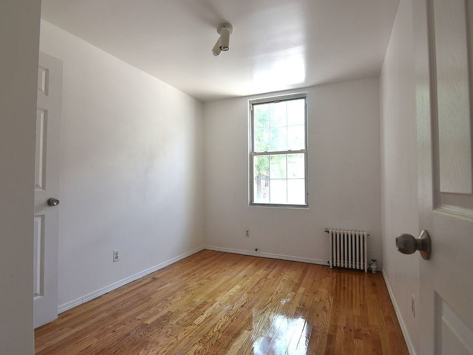 1st image of 185 Metropolitan Ave #1J