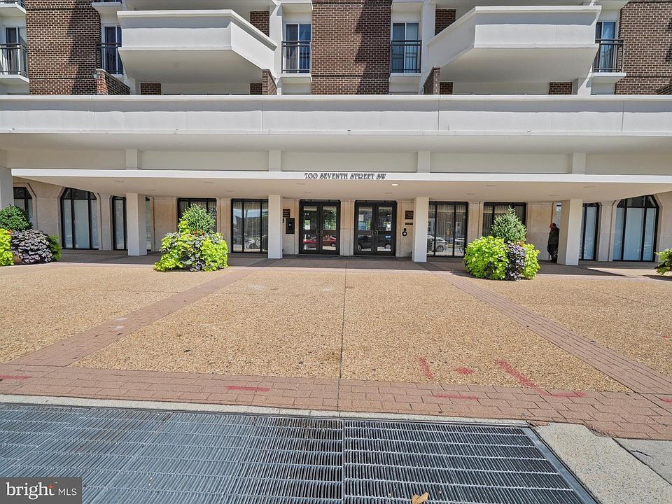 1st image of 700 7th St SW APT 430