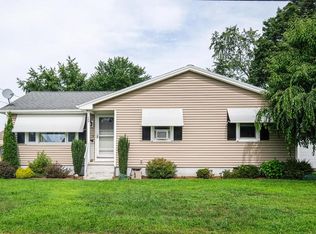 29 Dalton St, Wilbraham, MA 01095