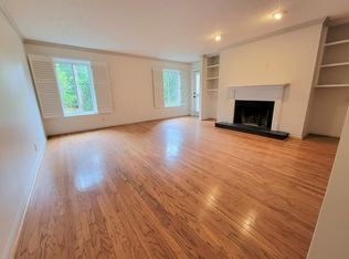 581 Emory Oaks Way, Decatur, GA 30033