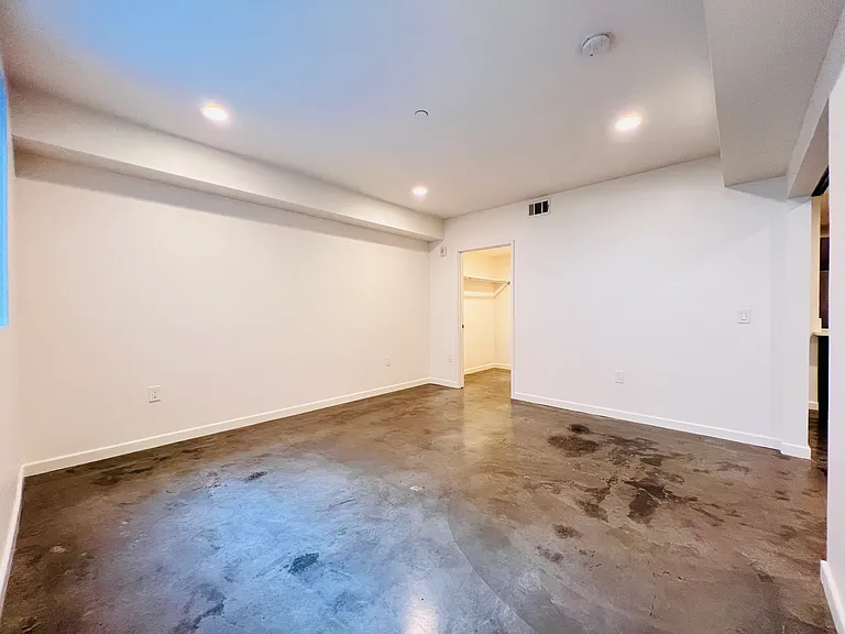 4814 Oakwood Ave #2 — Photo 14