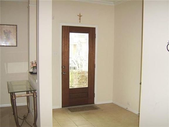2nd image of 15934 Sonoma Park Dr