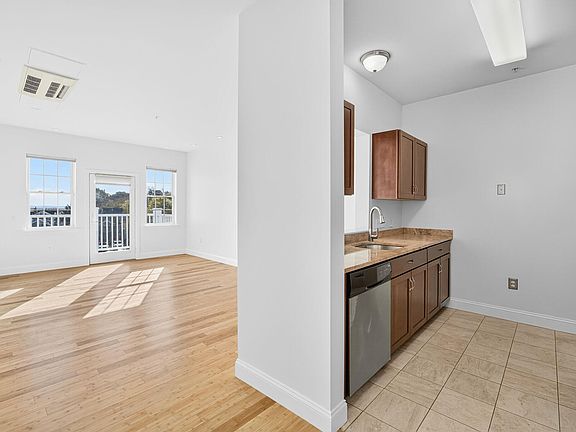 4th image of 100 Alden Street Unit 326