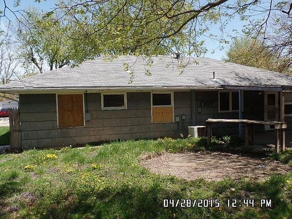 3rd image of 5146 Bayside Dr