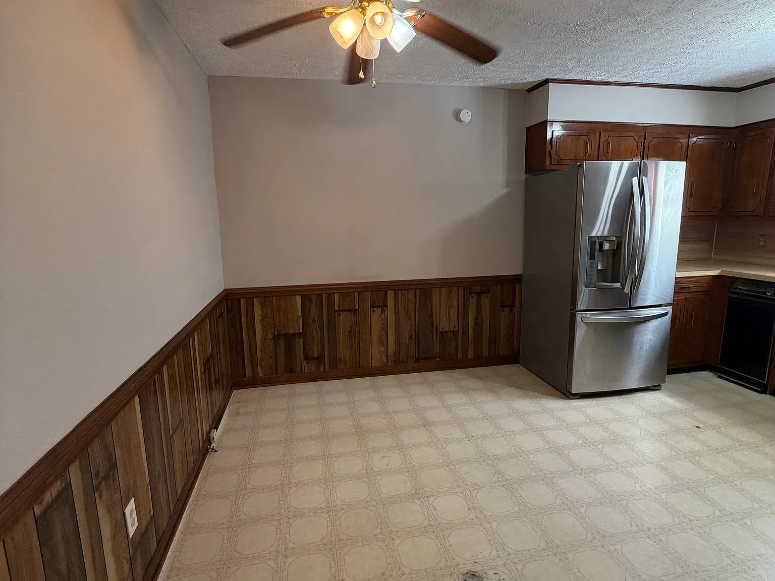 2 bed, 1.5 bath, 1344 sqft, $1,200 — Photo 3