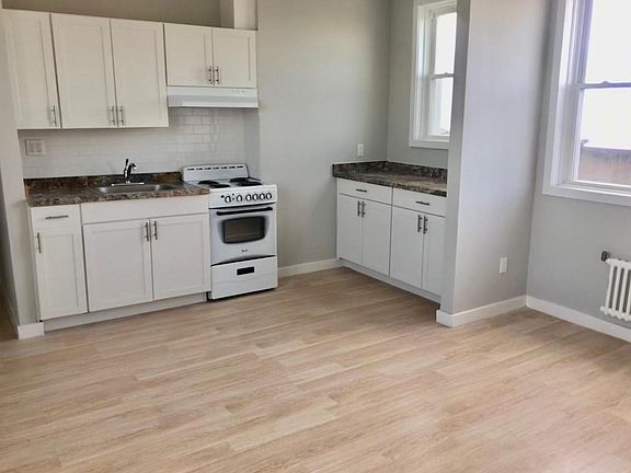 3rd image of 265 E Broadway #7