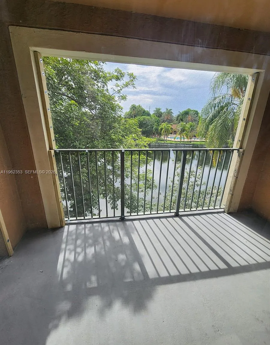 2 bed, 967 sqft, $2,150 — Photo 4