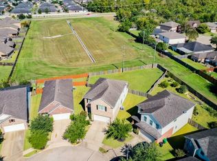 9335 Harts Garden Ln, Houston, TX 77075
